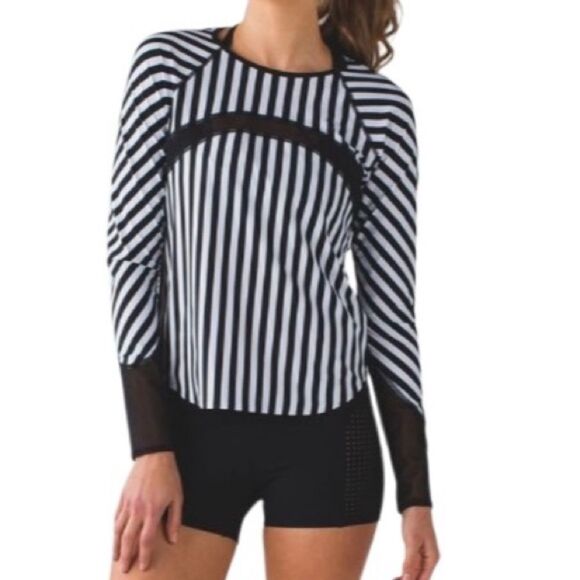 ..Lululemon Water: Sun Runner Long Sleeve Narrow Bold Stripe Vertical Pr… - Picture 8 of 12